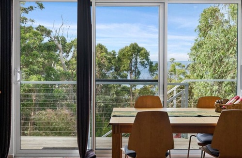Eaglehawk Neck House | High View House - Pirates Bay Views