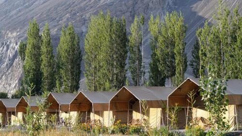 Hunder Hotel | Highland Desert Camp