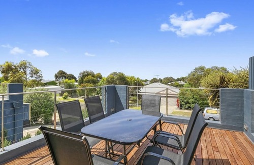 Torquay House | Highlander Haven 8a