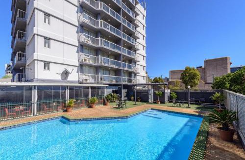 Gladstone Apartment | Highpoint International Hotel