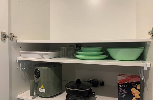 Belgrave Apartment | Hill Billy is a Studio space in Fragrant Belgrave. A Walk to the Puffing Billy