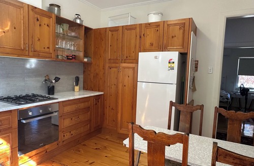 Clare House | Hill Cottage, comfortable pet friendly home away from home