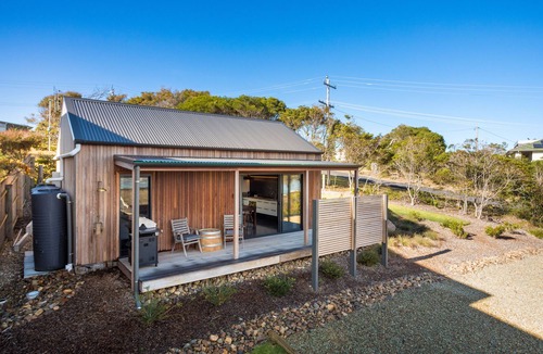 Merimbula Apartment | Hill St Studio - 3+ nights