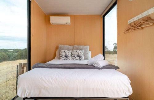Balmattum House | Hill View at Euroa by Tiny Away