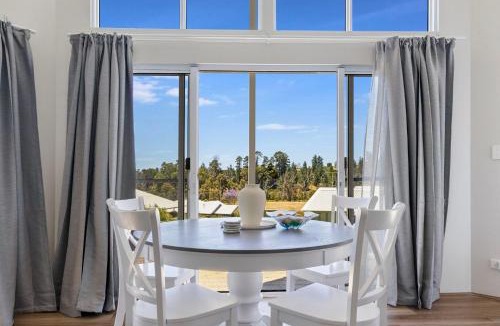 Nannup House | Hill View Cottages