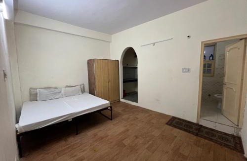 Shimla Hostel | hill view hostel