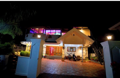 Devikolam Hotel | Hillsidecreek Homestay
