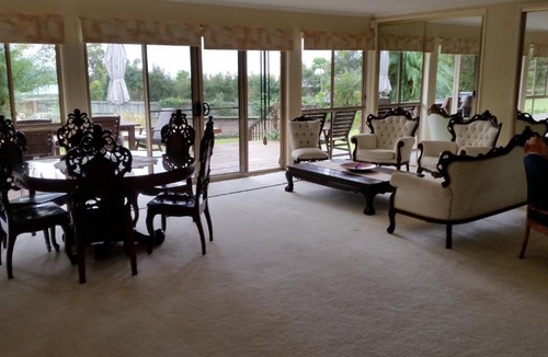 Ninderry Bed & Breakfast | Hilltop Hideaway