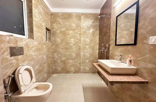 Arsiwalla Villa Villa | Hillview Villa with Balcony & Spacious Pool Area & AC
