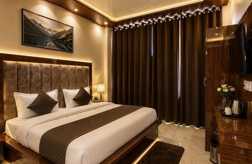 Tehri Hotel | Himalayan Haven