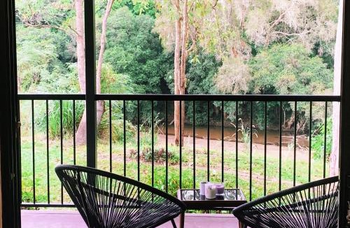 Peacock Siding House | Hinchinbrook Riverview Retreat