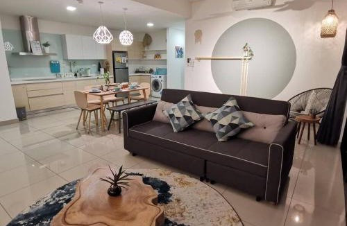 Shah Alam Apartment | HINODE Geniehome 3BR free WIFI and CARPARK at Utropolis Shah Alam