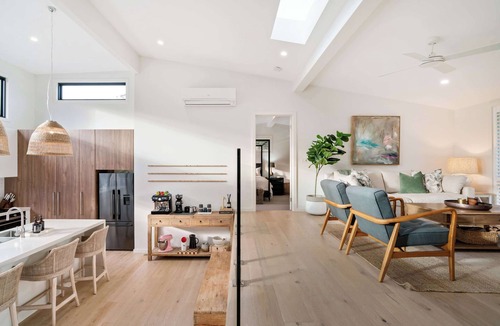 Mount Martha House | Hiraeth - Pool, Spa, Beach & Village