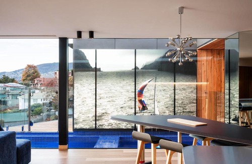 Battery Point Apartment | 'Hobart' - Waterfront penthouse with private heated pool
