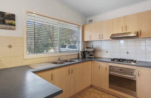 Second Valley House | Holiday Home in Second Valley - pet friendly. Short stroll to the beach