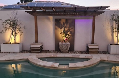 Mount Martha House | Holiday home with Pool, Spa, Games & Cinema Room, Pizza Oven