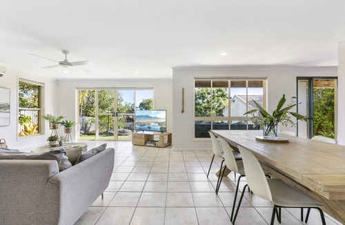 Noosa Heads House | Holiday House Noosa | Private Pool | Spacious 4 Bed Family Home | Central