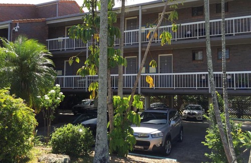 Holland Park West Hotel | Holland Park Motel