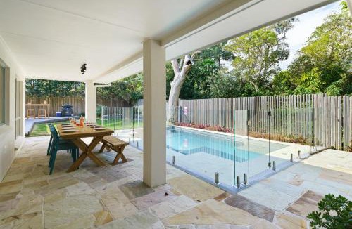 Dicky Beach House | Home away from Home at Dicky Beach