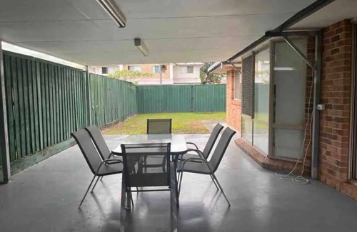 Calamvale House | Home away from Home