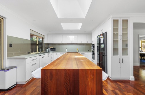 Wattle Grove House | Home Hearth A Sepal Stay