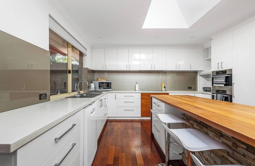 Wattle Grove House | Home Hearth A Sepal Stay