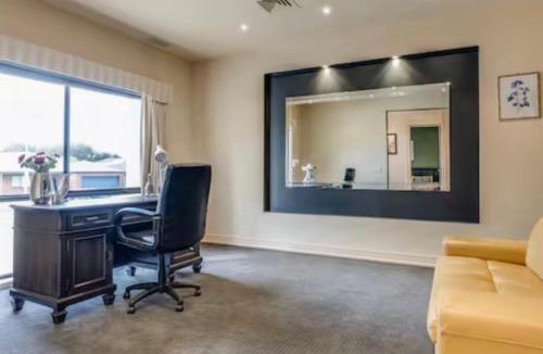 Highton Villa | Home in Highton