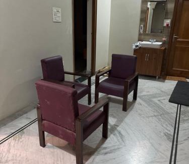 Rishikesh House | Homely Vibe Room with Ac & Wifi