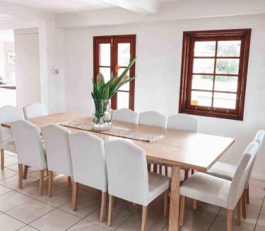 The Range House | Homestead on the Range - Sleeps 12