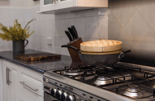 Clare Villa | Hope House is a large spacious villa in the Heart of Clare.