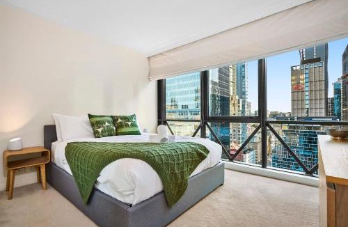 Chinatown Apartment | Horizon on Russell CBD Living with Pool, Gym & Access