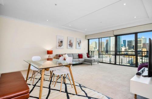 Chinatown Apartment | Horizon on Russell CBD Living with Pool, Gym & Access