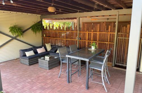 Horseshoe Bay House | Horseshoe Haven