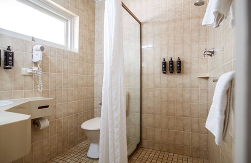 Esperance Hotel | Hospitality Esperance, SureStay Collection by Best Western