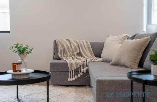 Piara Waters House | Hosted Modern Comfort in Piara Waters Perfect for Fam