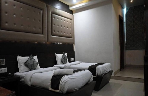 Civil Lines Hotel | Hotel Ajay International