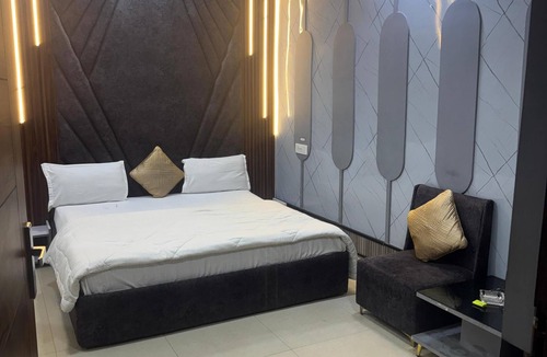 Saharanpur Hotel | Hotel American