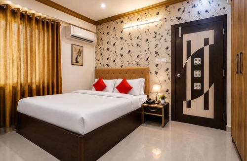 Udaipur Hotel | Hotel Amrapali Udaipur
