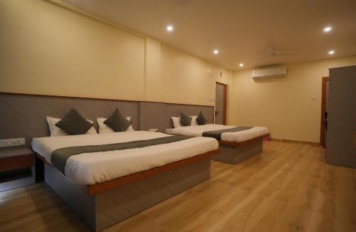 Allahabad Hotel | Hotel Aroma