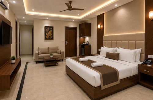 Sector 27 Hotel | Hotel Ayush Palace