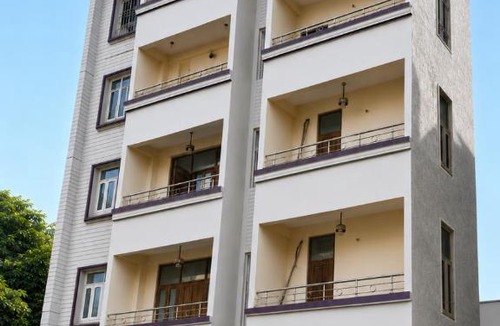 Danapur House | Hotel Buddha Residency By CN-Near Patliputra Railway Station