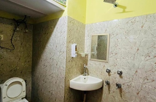 Kalkaji Hotel | Hotel Deepu