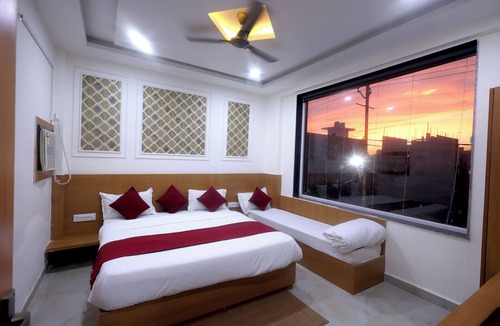 Vrindavan Hotel | Hotel Divine Orchid