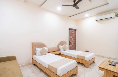 Raipur Hotel | Hotel Entry Point