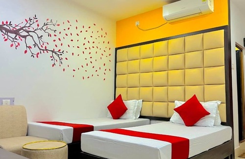Hailakandi Bed & Breakfast | Hotel Executive Inn