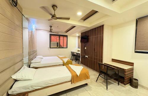 Amarnath Hotel | Hotel Falcon Ulhasnagar by Hotelist