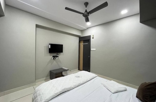 Vyara Hotel | HOTEL FIONA