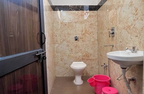 Hoshangabad Hotel | Hotel GMP