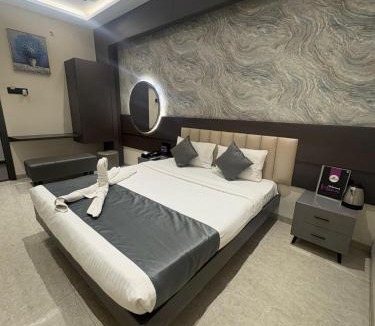 Dhule Hotel | Hotel Govind Regency