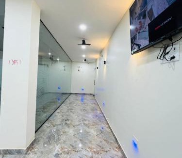 Khattalwada Bed & Breakfast | Hotel Grand Central